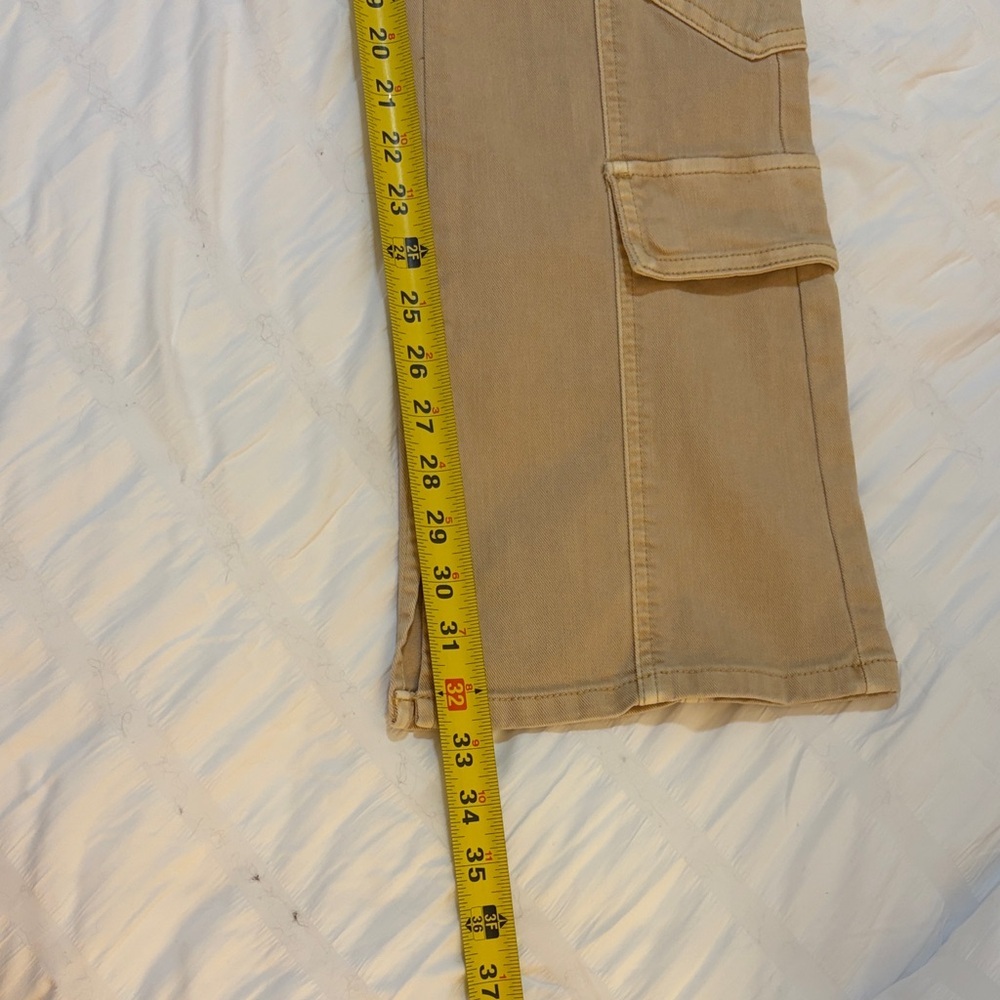 Blank NYC high rise mini flare Beige Utility Cargo Pants size 27 new with tags - Picture 7 of 9